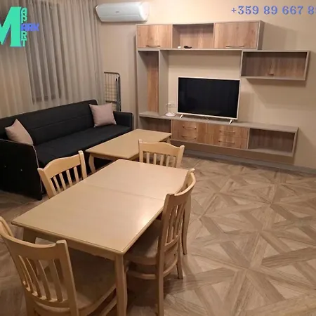 Markapart 3 - Center - Garage Ruse